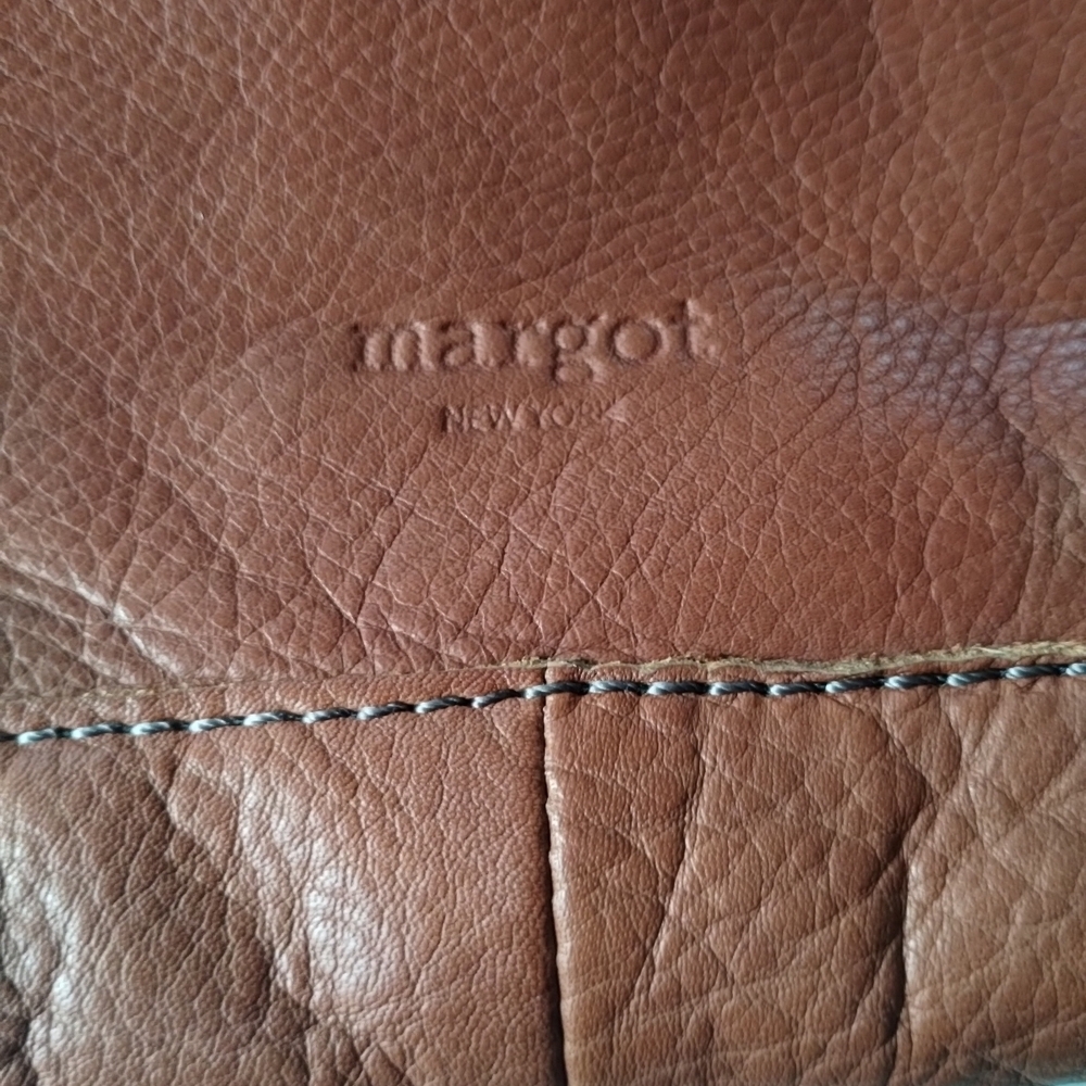 Margot NY Soft BrownLeather Crossbody Bag Lots Of Pockets Travel Bohemian Chic - Picture 3 of 15
